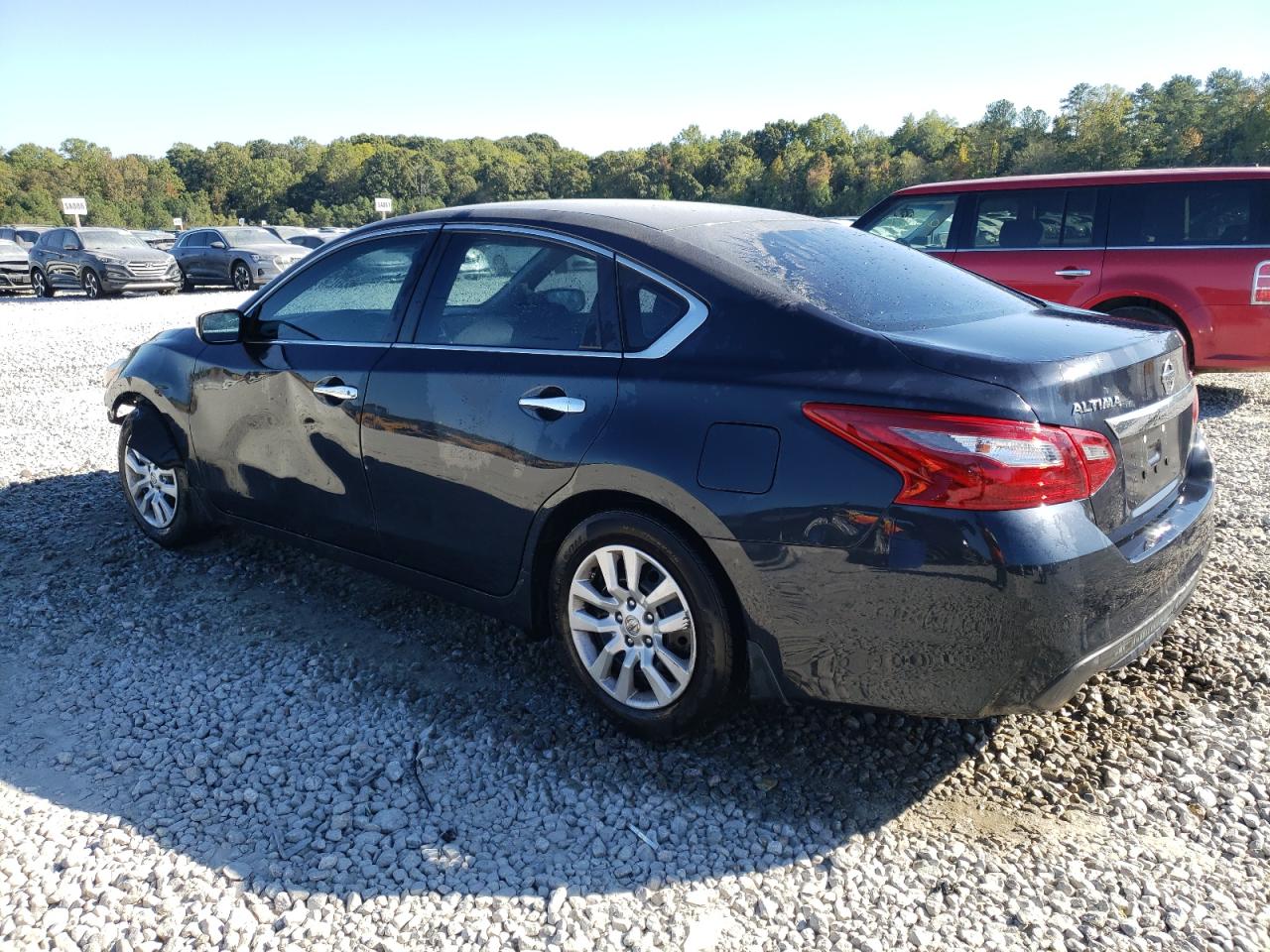 2018 Nissan Altima - Image 2