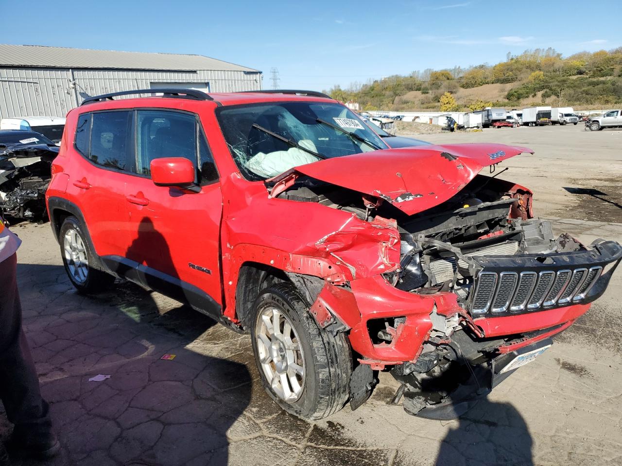 VIN ZACNJABBXKPK32719 2019 JEEP RENEGADE no.4