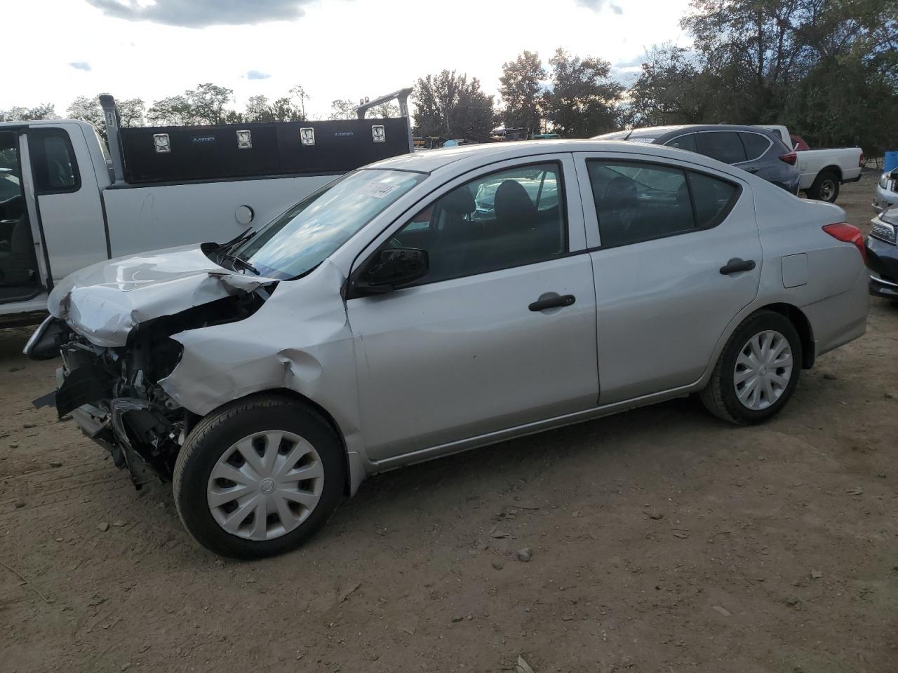 2018 Nissan Versa S VIN: 3N1CN7AP7JL858432 Lot: 76055044