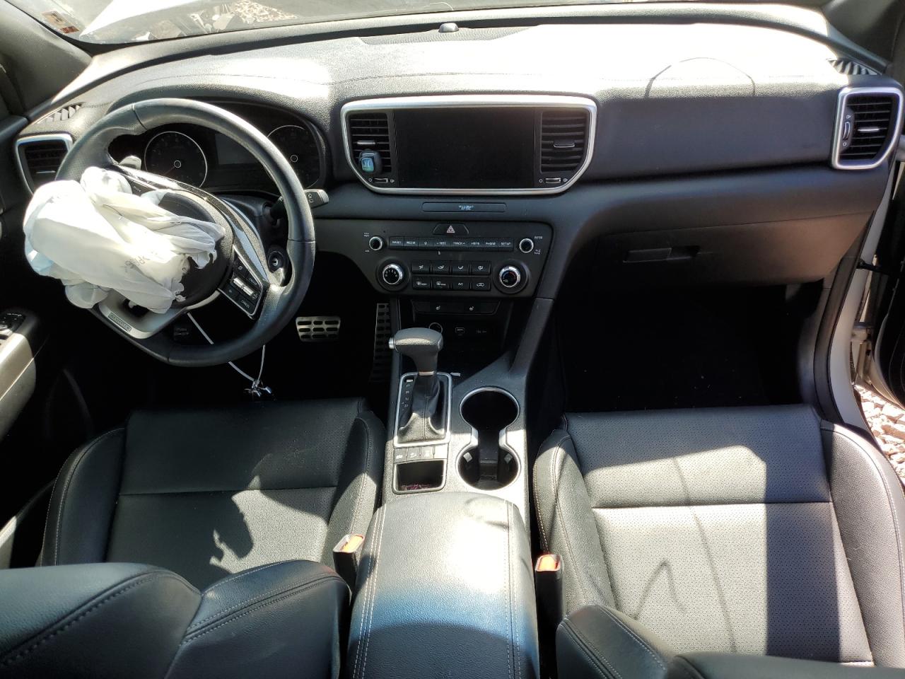 2022 Kia Sportage - Image 8