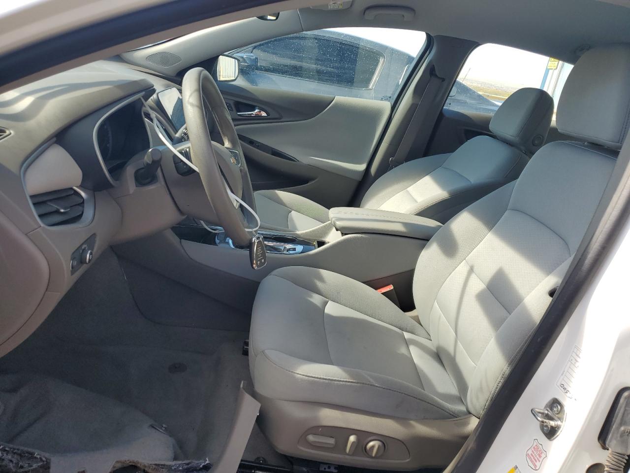 2022 Chevrolet Malibu - Image 7