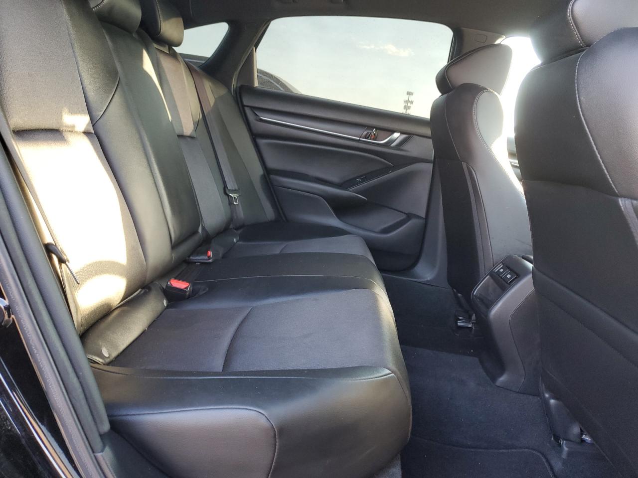 2022 Honda Accord Sport VIN: 1HGCV1F30NA001626 Lot: 69464864