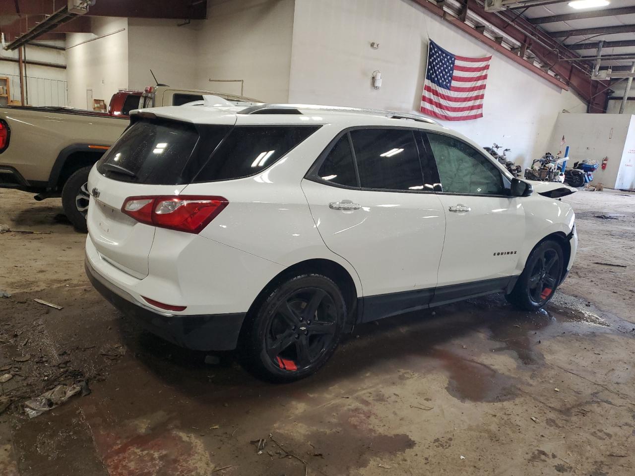 2020 Chevrolet Equinox - Image 3