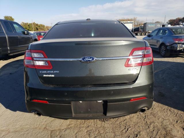 Седани FORD TAURUS 2016 Зелений