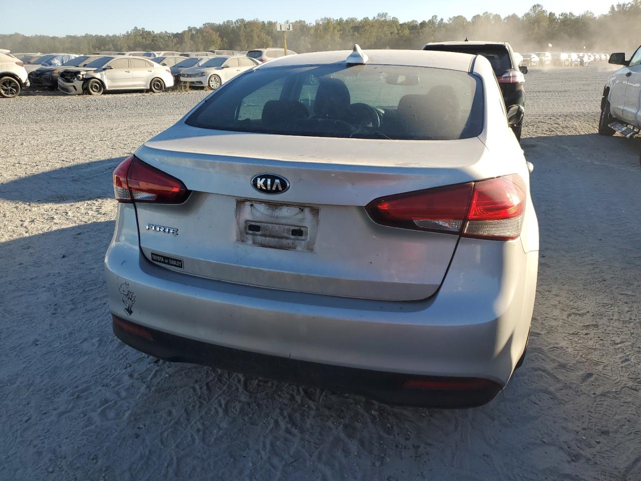 2017 Kia Forte Lx VIN: 3KPFK4A7XHE078019 Lot: 75597484