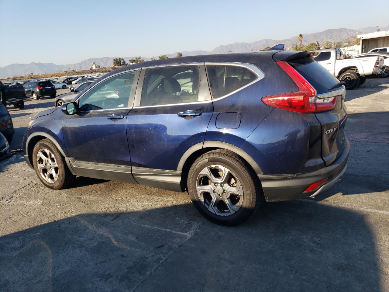 2018 Honda CR-V - Image 2