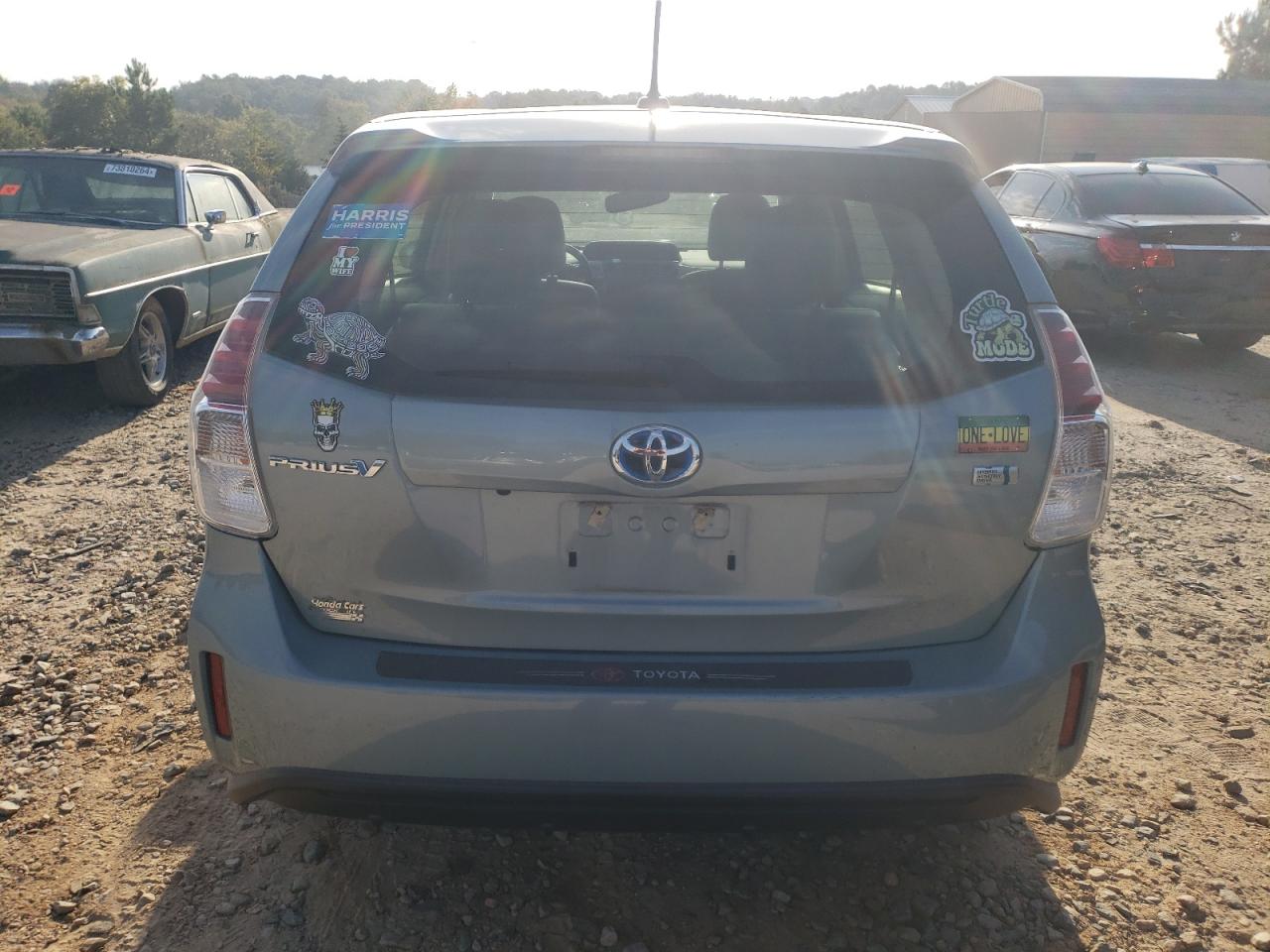 JTDZN3EU4HJ056809 2017 Toyota Prius V