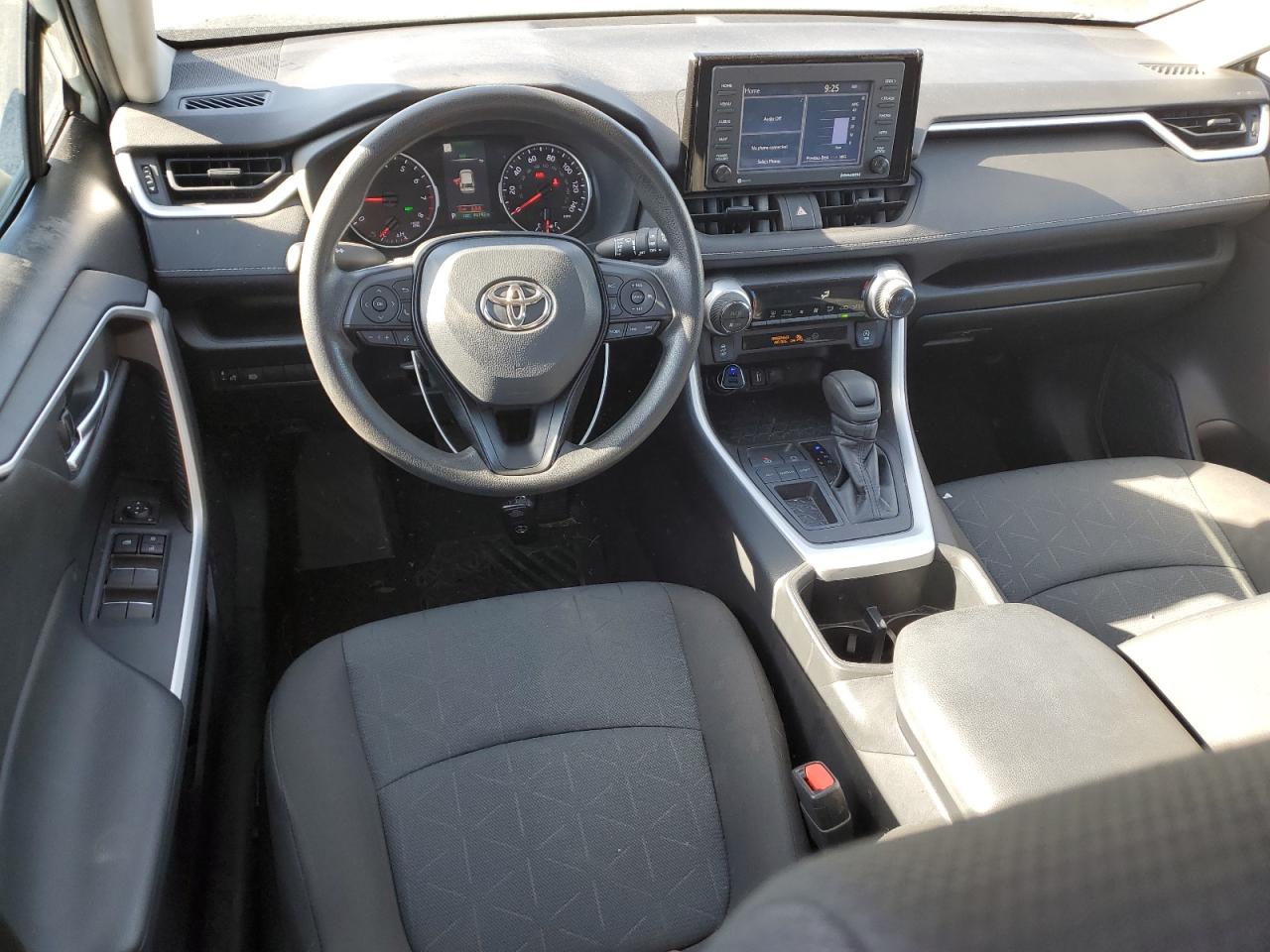 2022 Toyota RAV 4 - Image 8