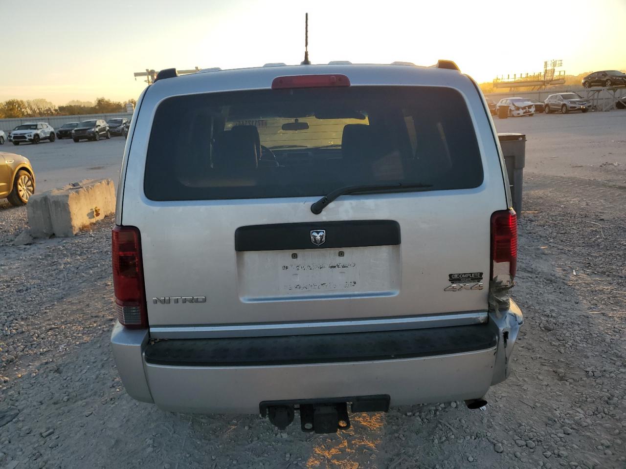 2008 Dodge Nitro Sxt VIN: 1D8GU28K08W123246 Lot: 77112144