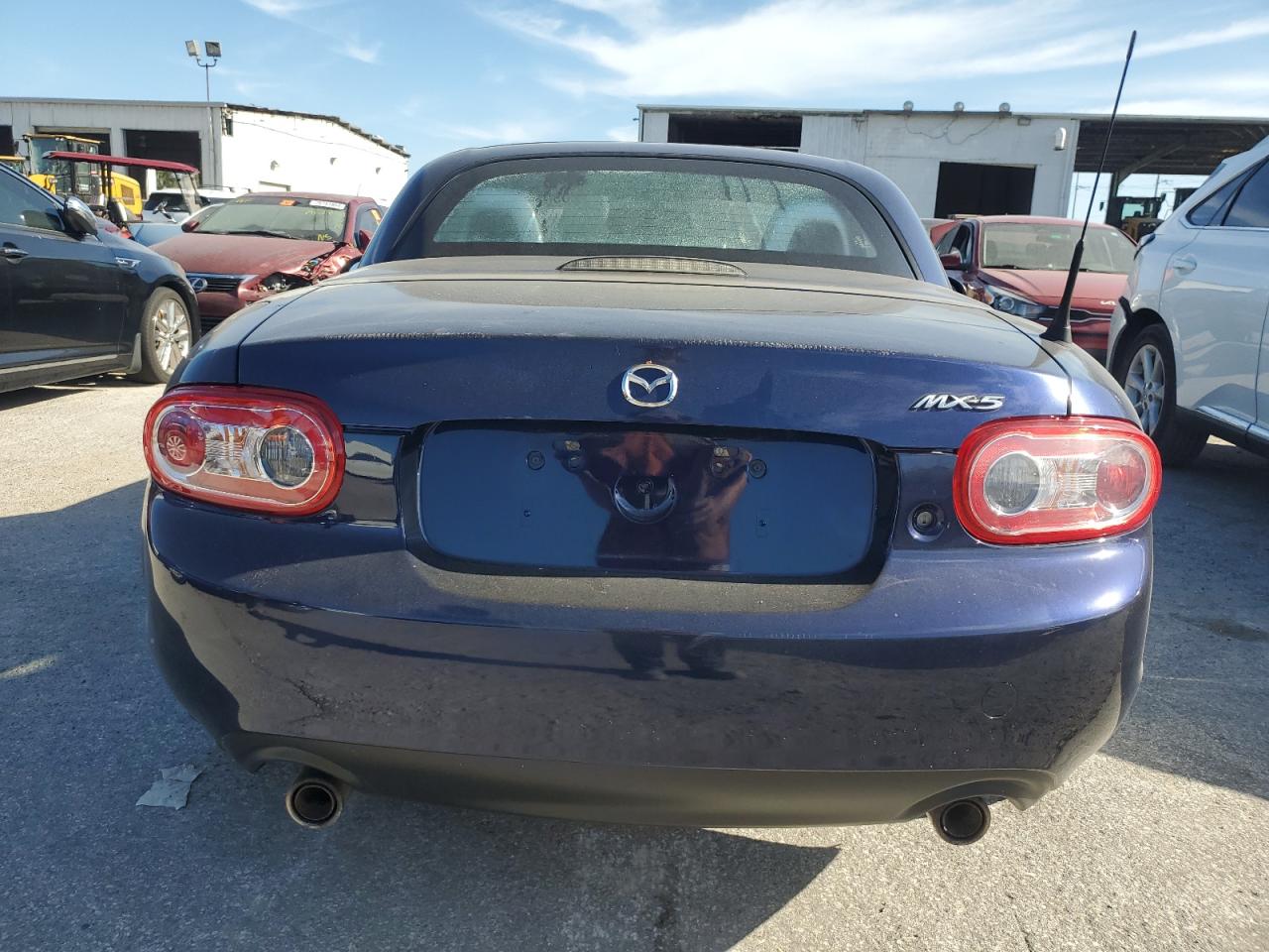 2010 Mazda Mx-5 Miata VIN: JM1NC2FF1A0212136 Lot: 76943684