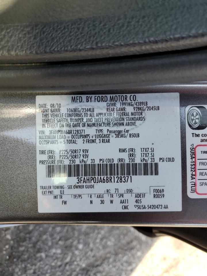 2011 Ford Fusion - Image 12