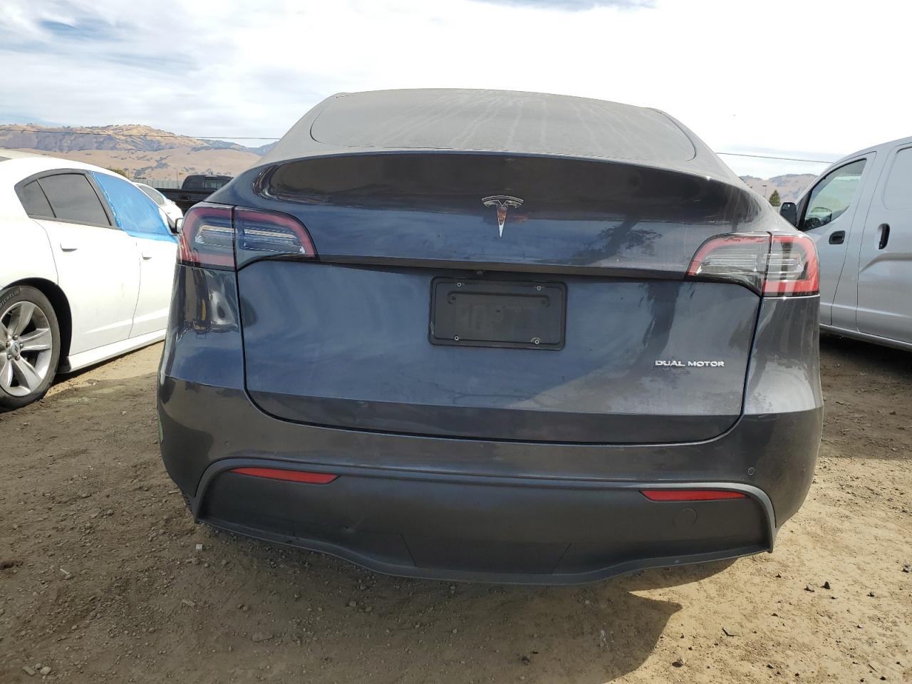 7SAYGDEE1NF449421 2022 Tesla Model Y