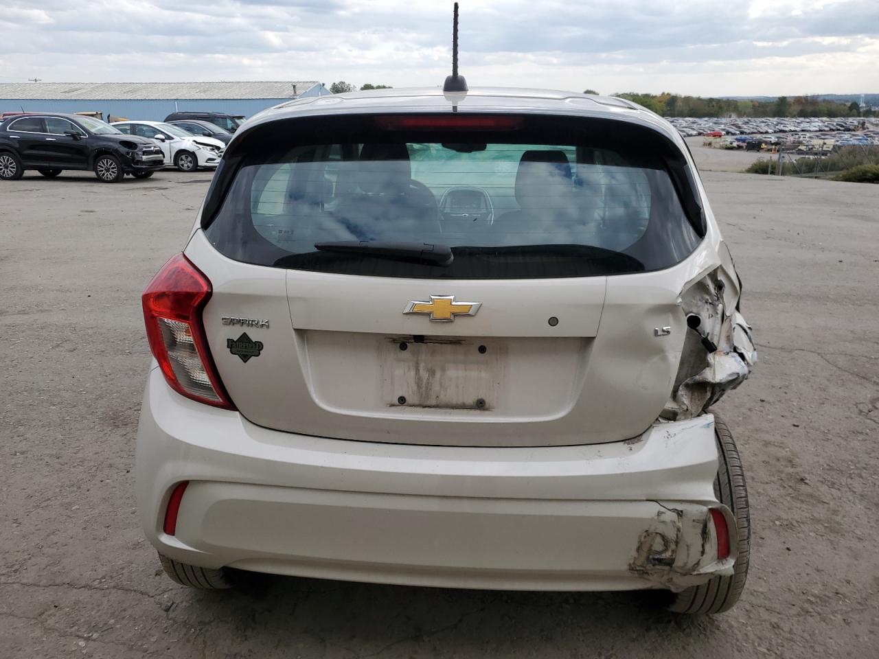 KL8CB6SA7GC568358 2016 Chevrolet Spark Ls