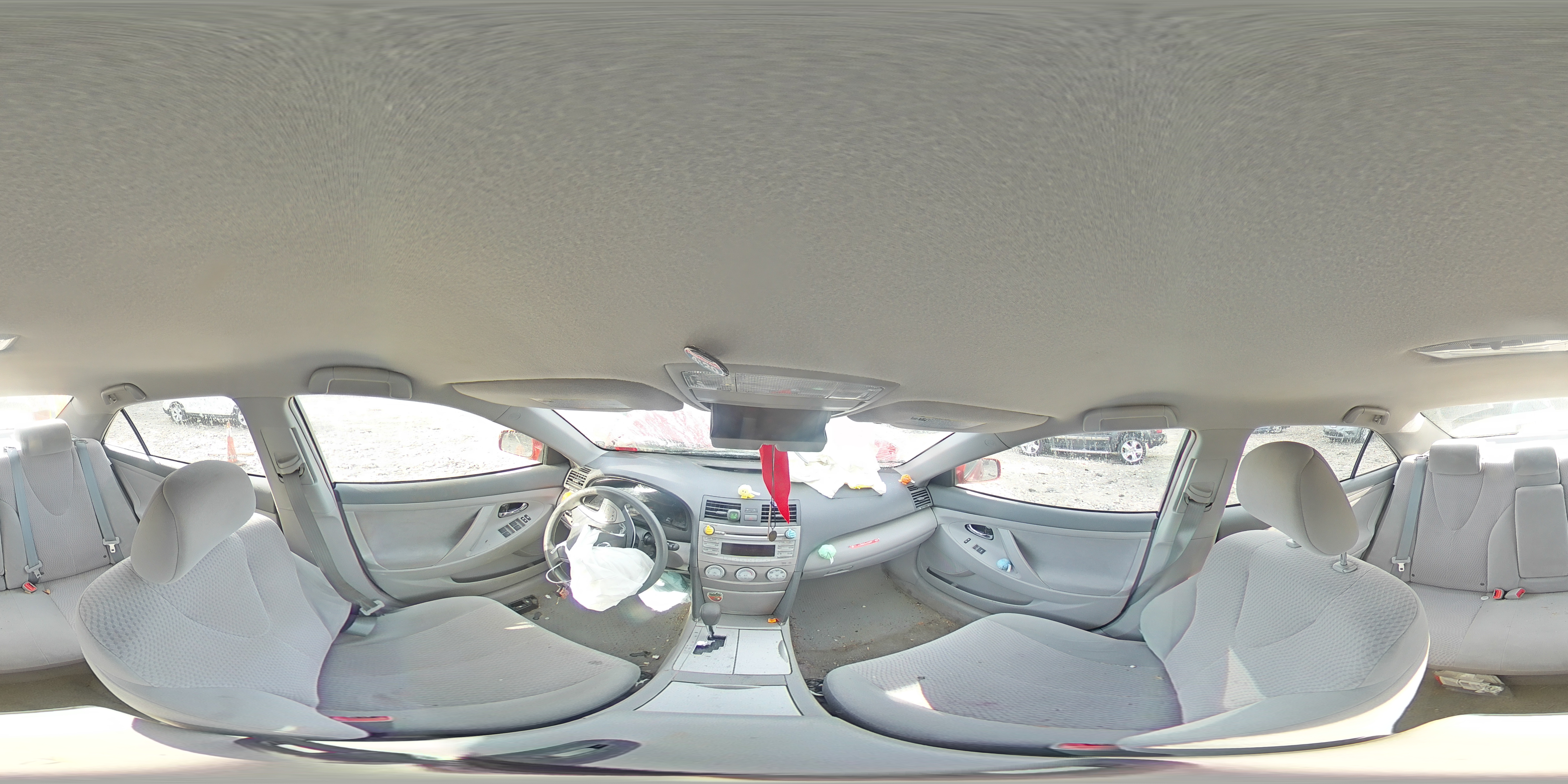2011 Toyota Camry - Image 13