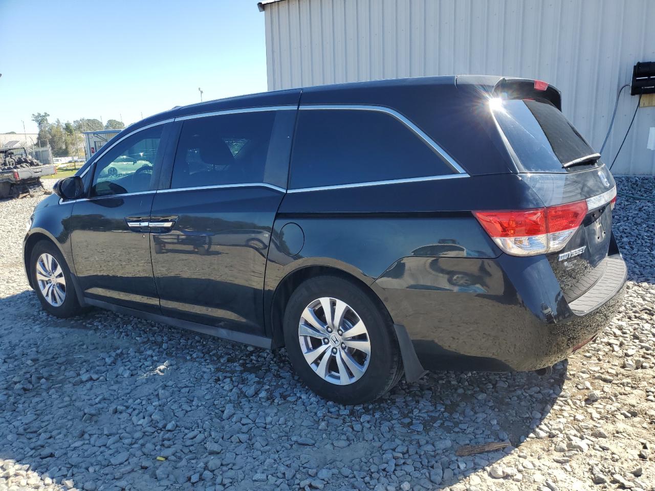 2016 Honda Odyssey - Image 2
