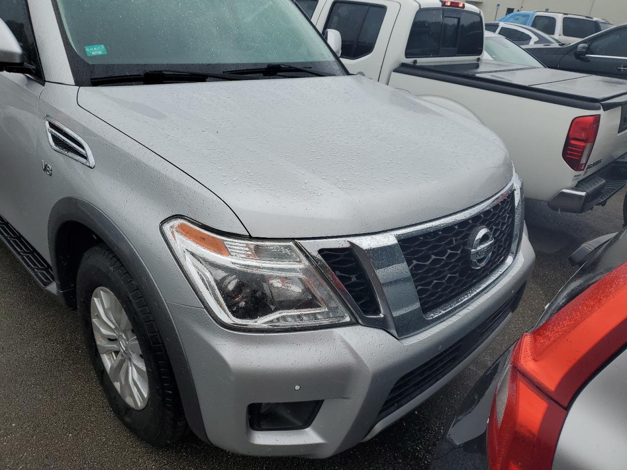 2018 Nissan Armada - Image 5