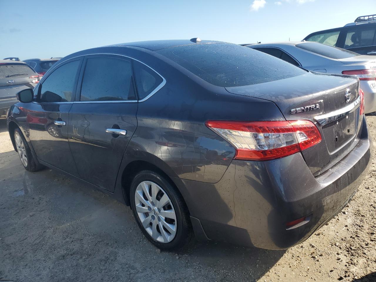 2015 Nissan Sentra - Image 2