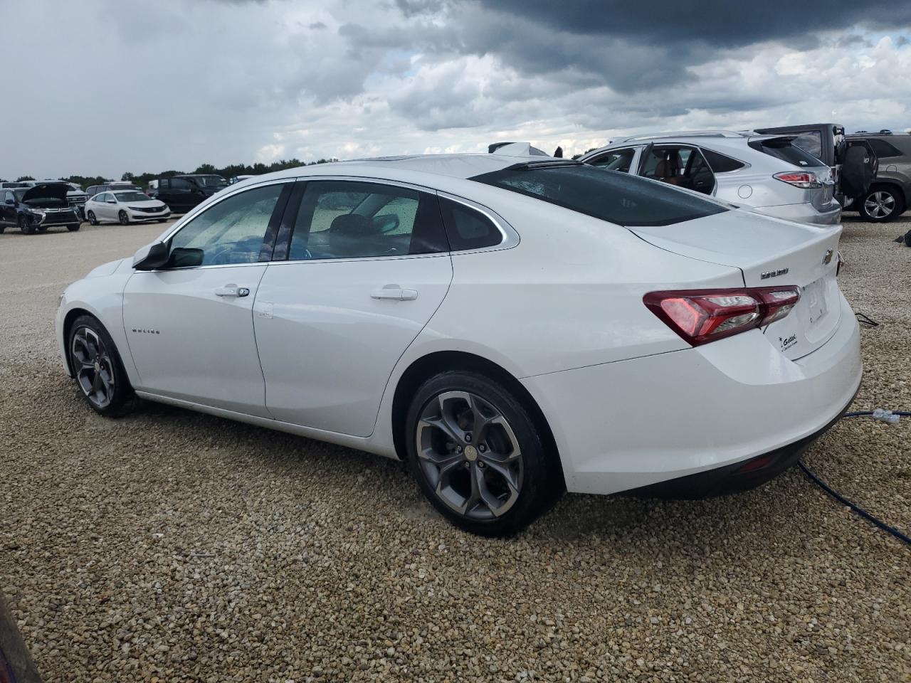 2021 Chevrolet Malibu - Image 2