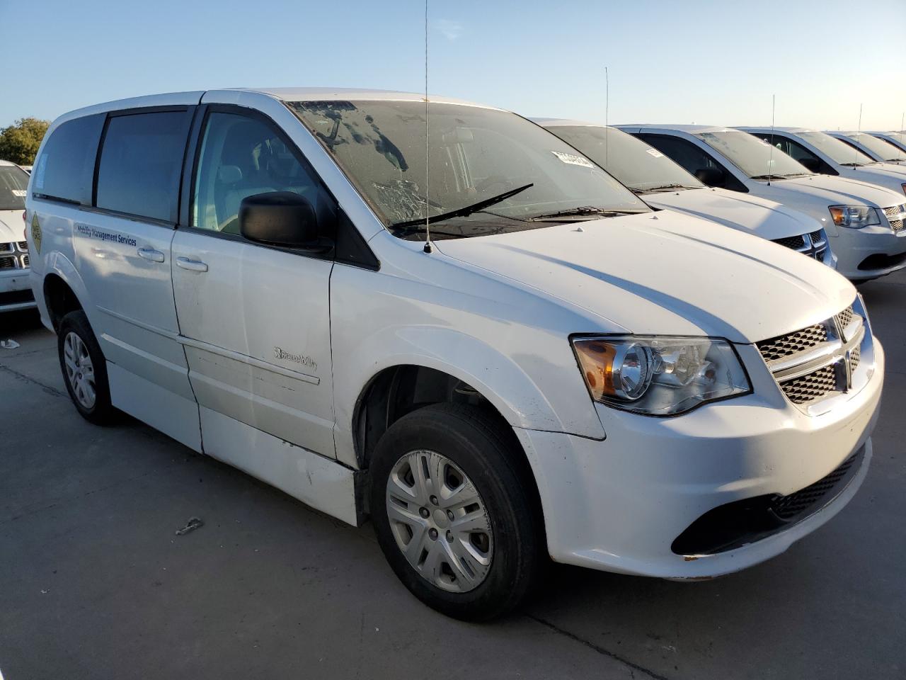 VIN 2C4RDGBG4HR776499 2017 DODGE CARAVAN no.4