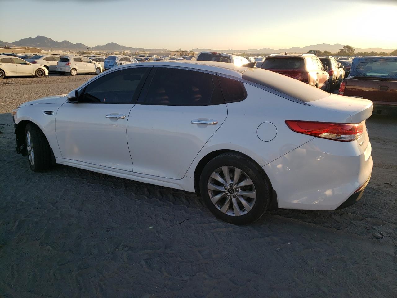 2016 Kia Optima - Image 2