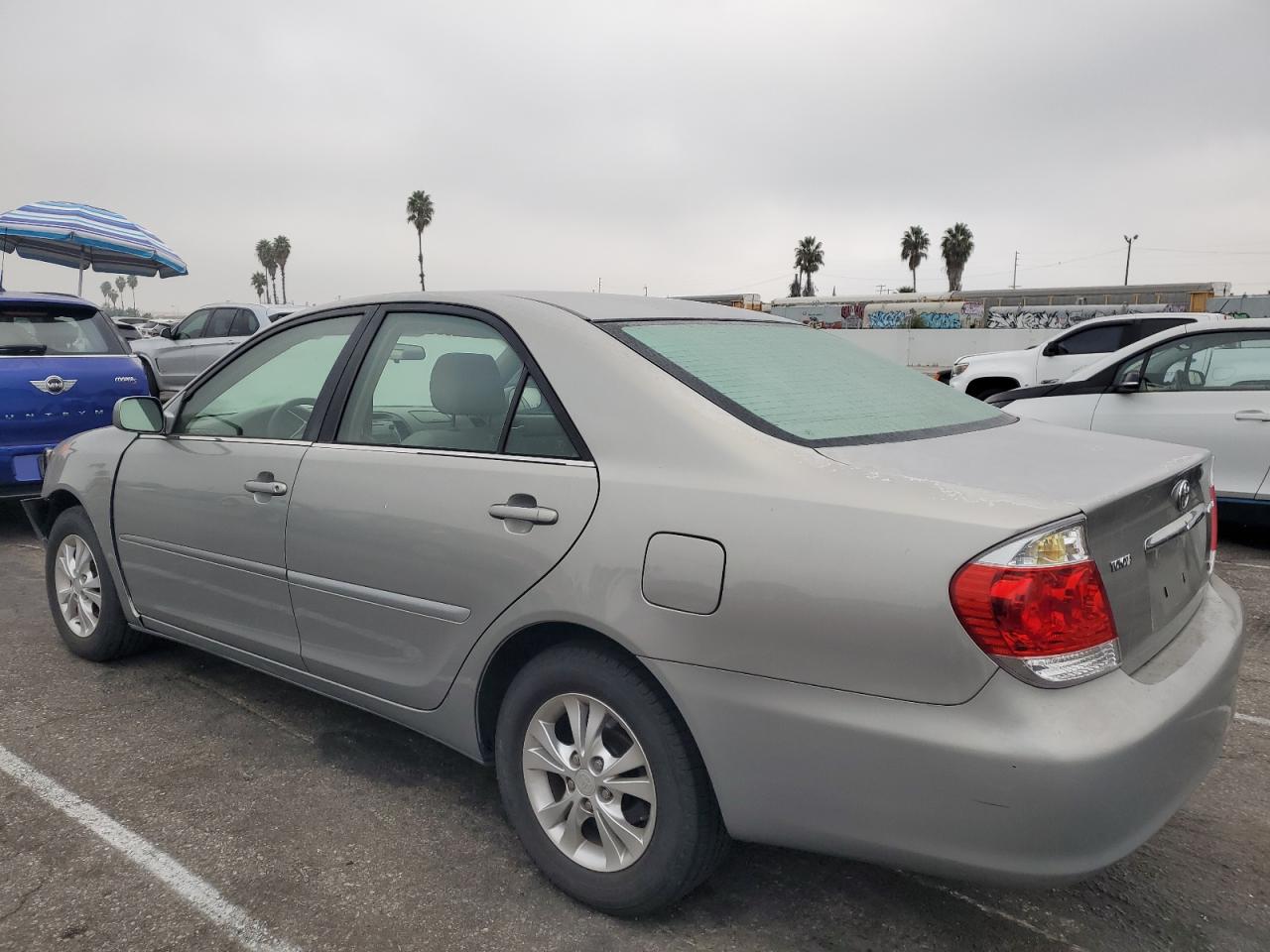 2005 Toyota Camry - Image 2