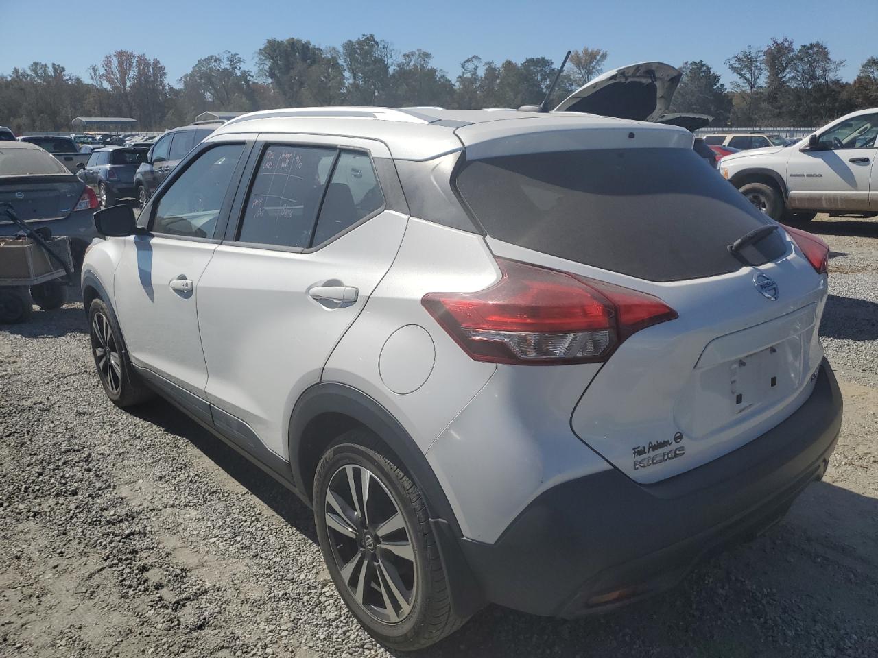 2019 Nissan Kicks - Image 2
