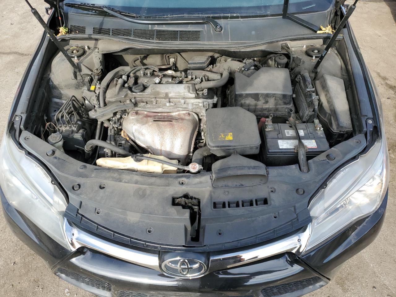 2017 Toyota Camry - Image 11