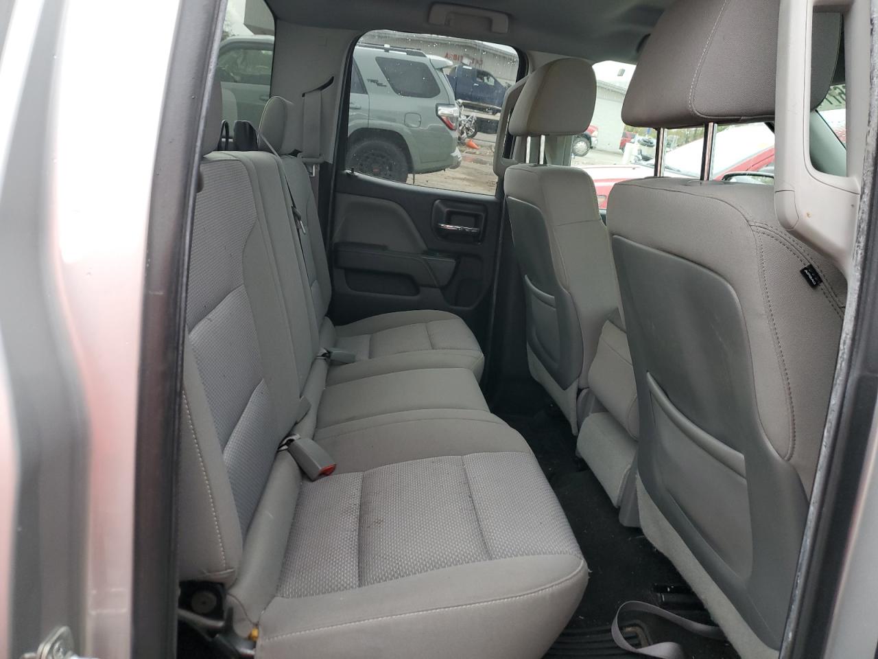 2014 Chevrolet Silverado - Image 10