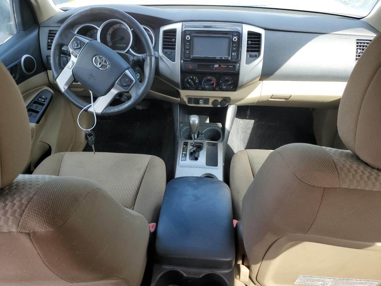 2014 Toyota Tacoma - Image 8