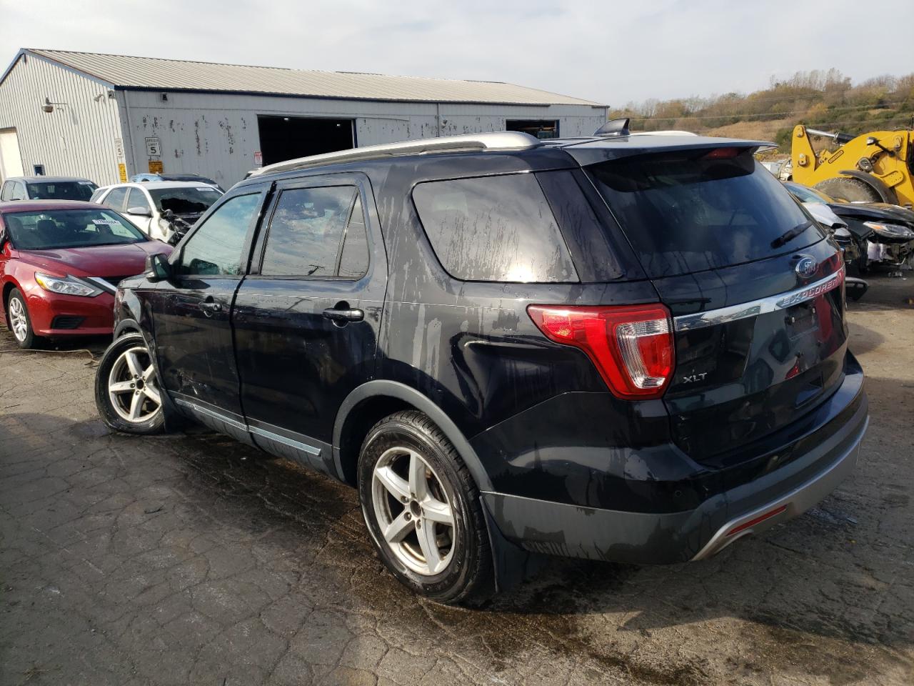 2016 Ford Explorer - Image 2