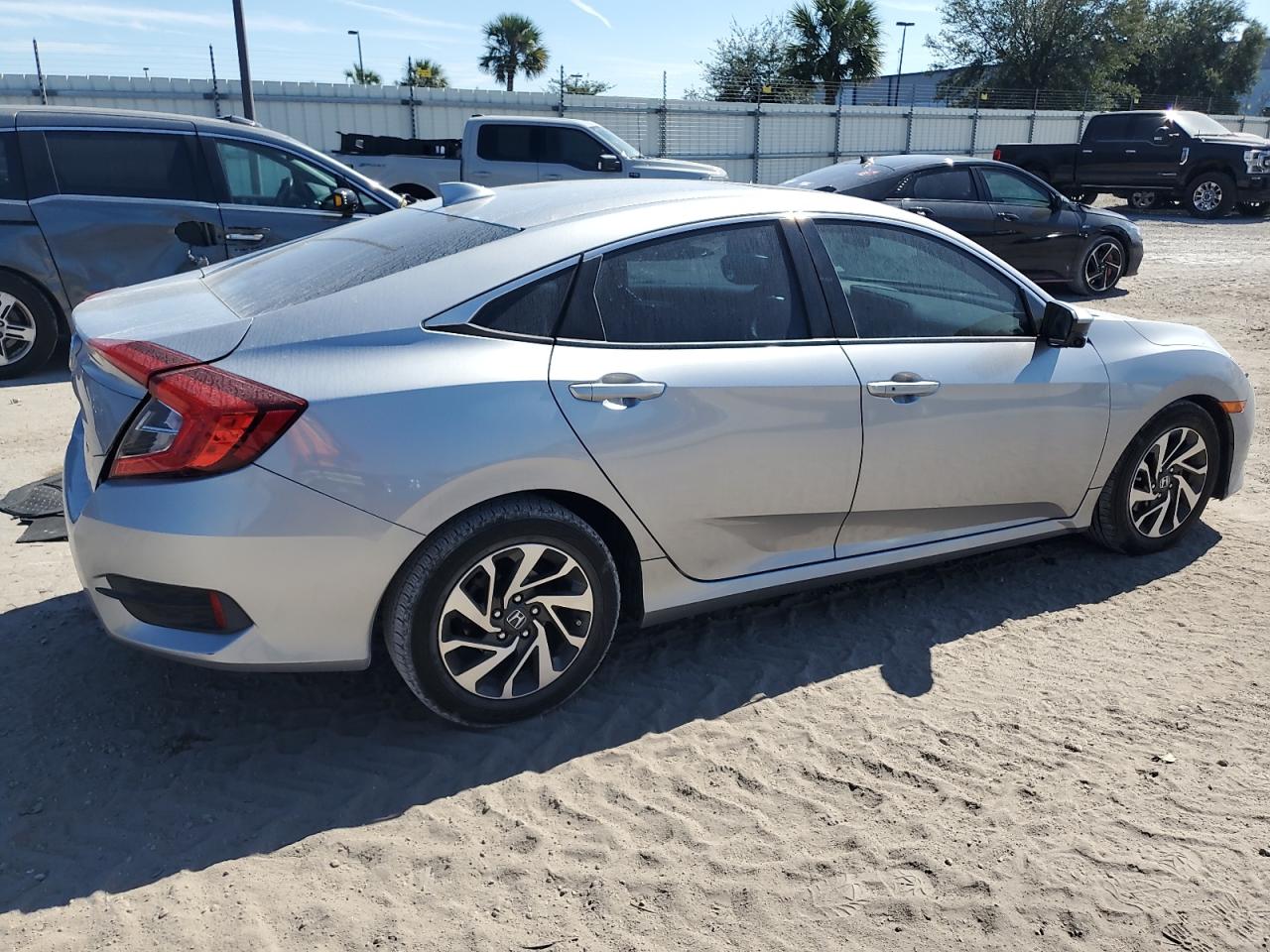 2017 Honda Civic Ex VIN: 19XFC2F78HE019786 Lot: 77353474