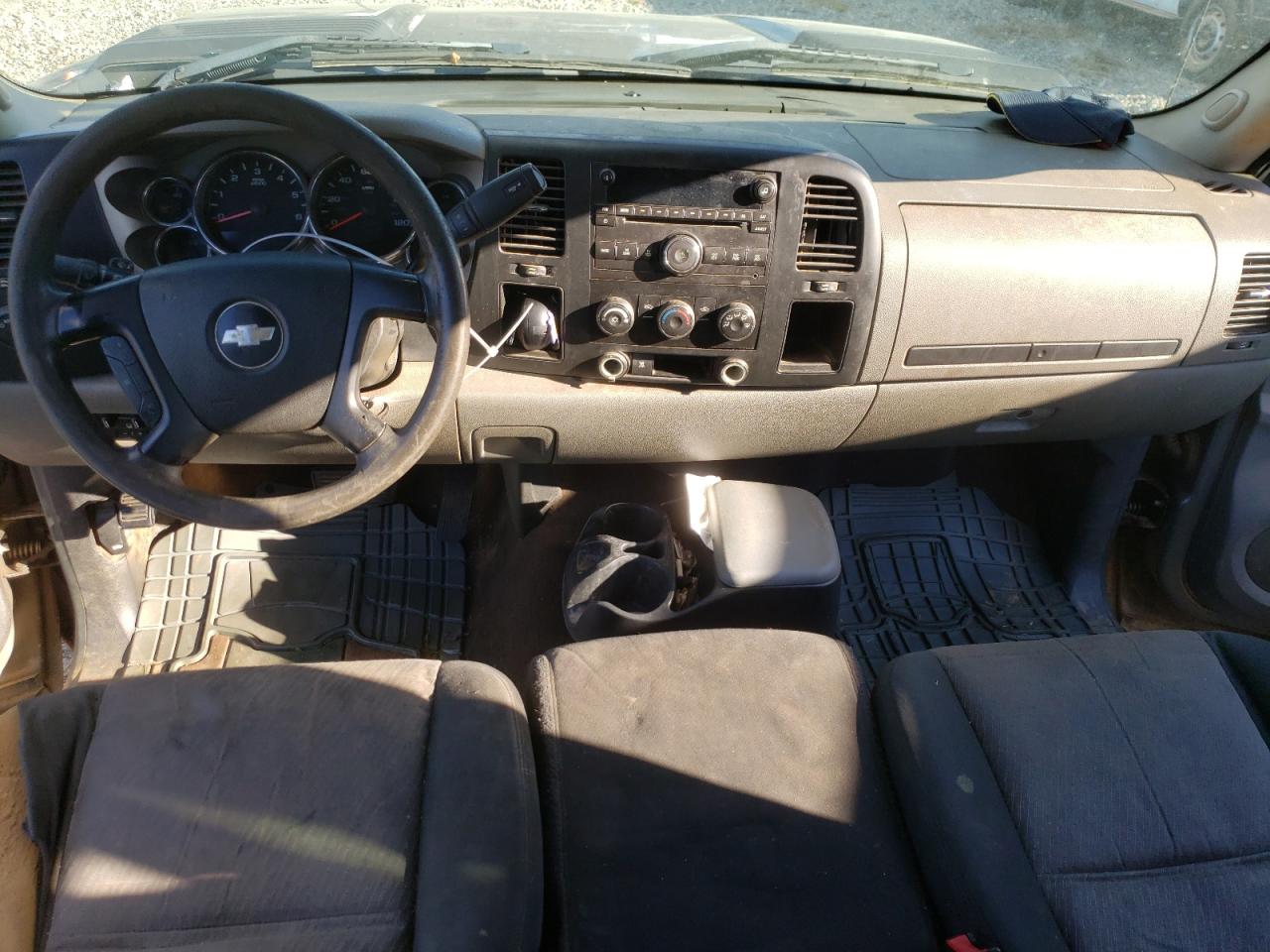 2009 Chevrolet Silverado - Image 8
