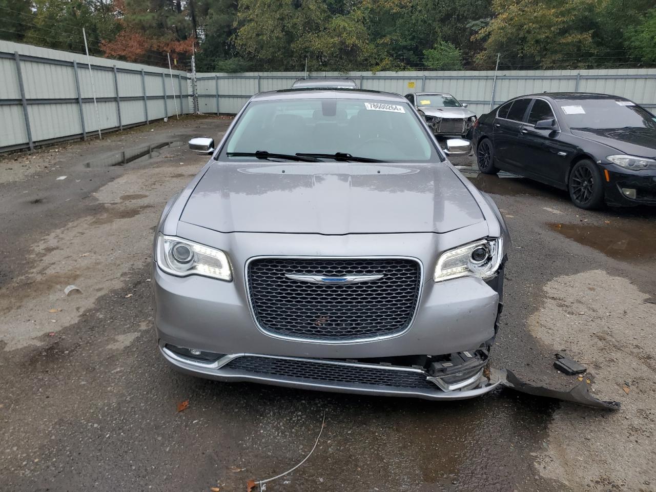 2017 Chrysler 300 - Image 5