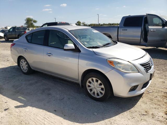  NISSAN VERSA 2012 Серебристый