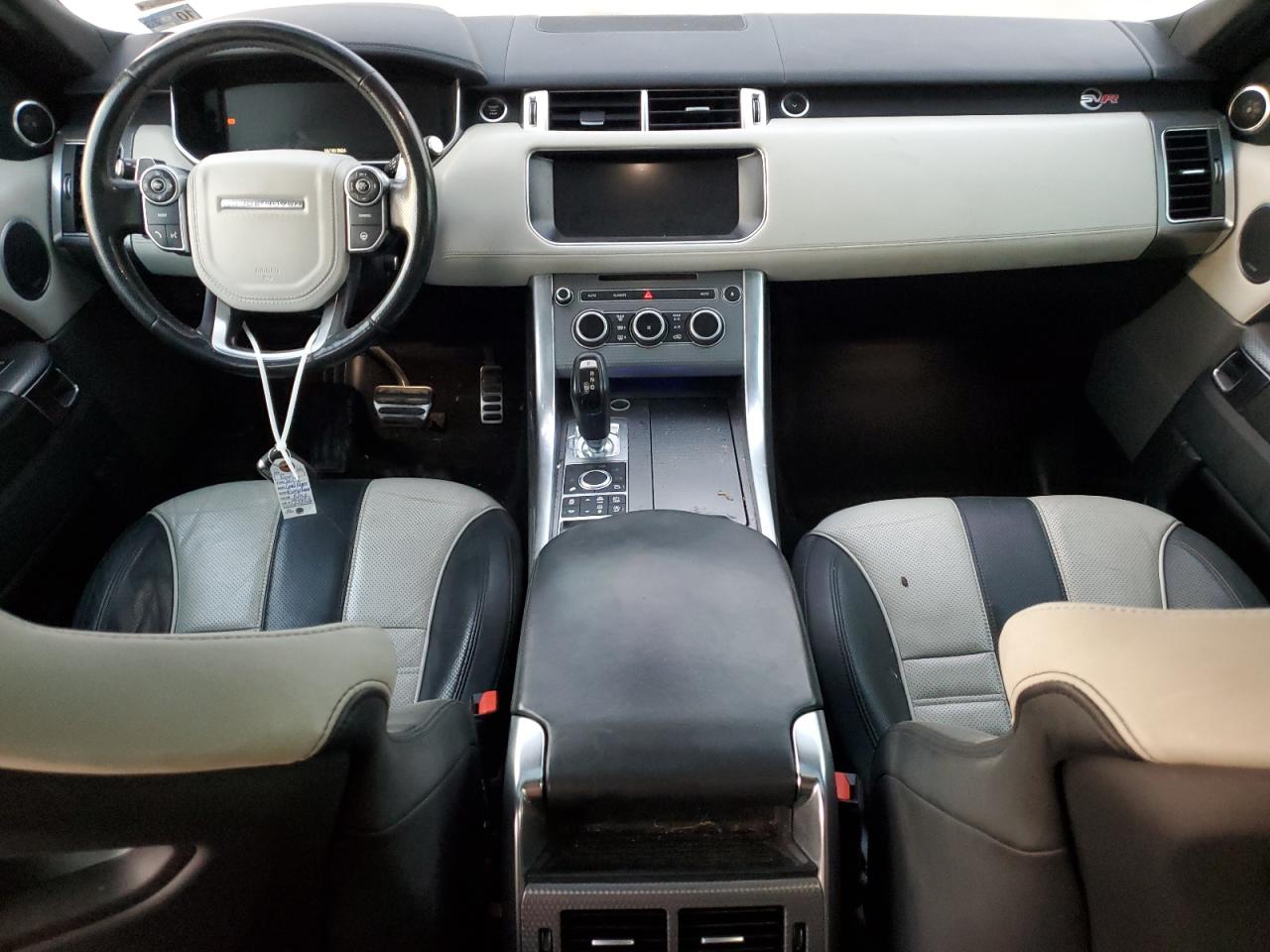 2017 Land Rover Range Rover - Image 8