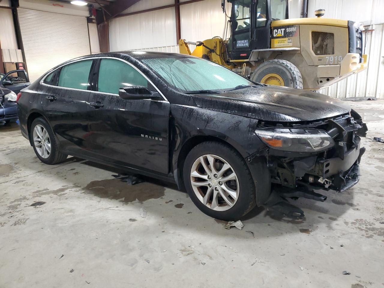 2017 Chevrolet Malibu - Image 4