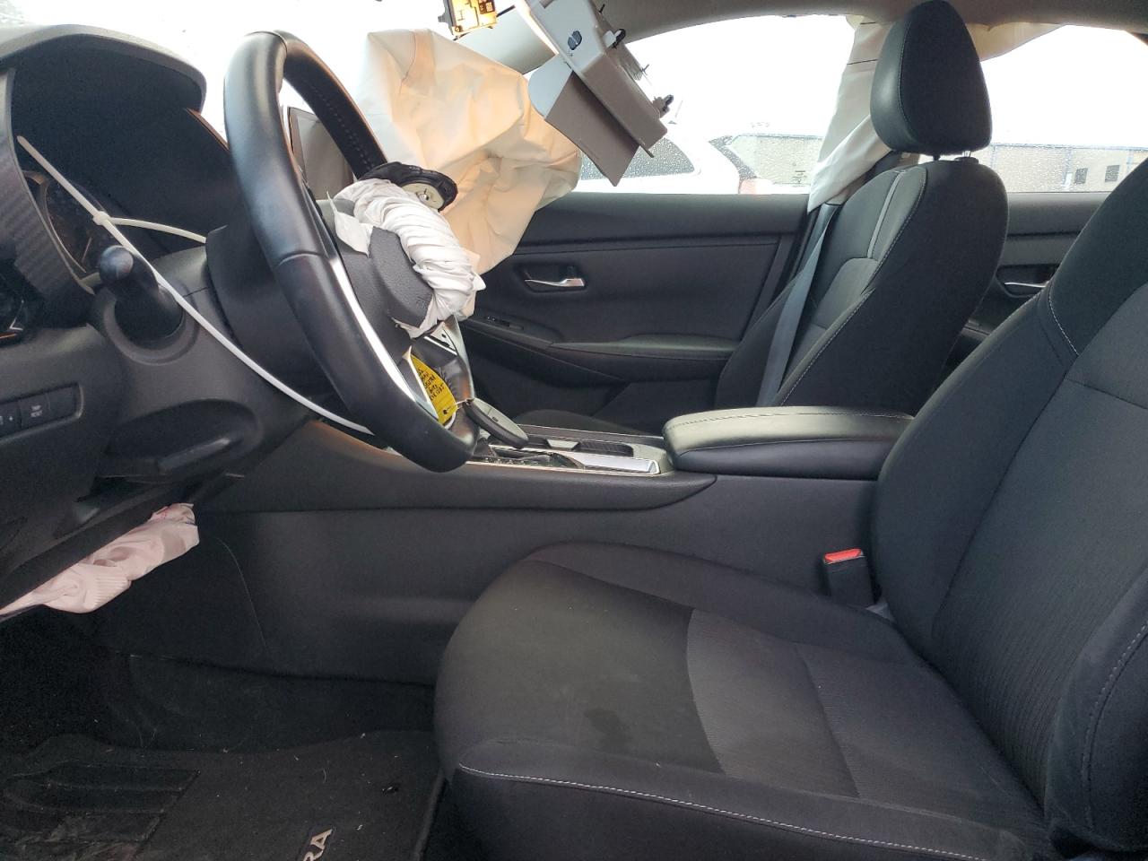 2022 Nissan Sentra - Image 7