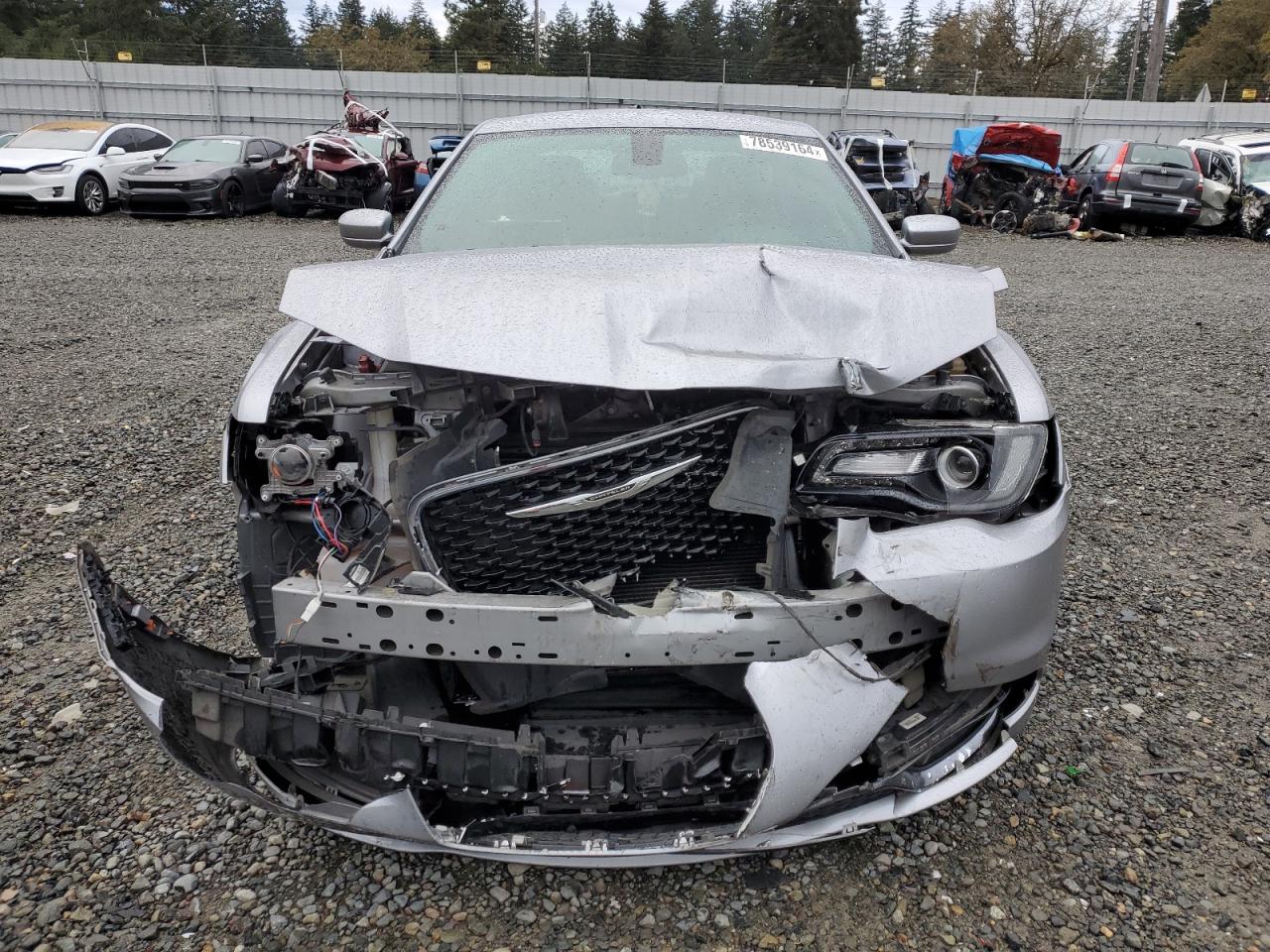 2016 Chrysler 300 - Image 5