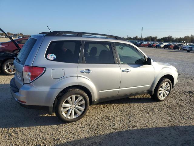 Паркетники SUBARU FORESTER 2012 Сріблястий