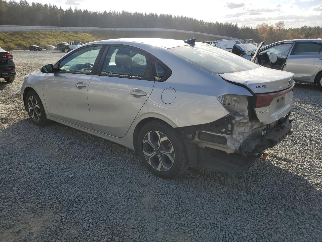 2019 Kia Forte - Image 2