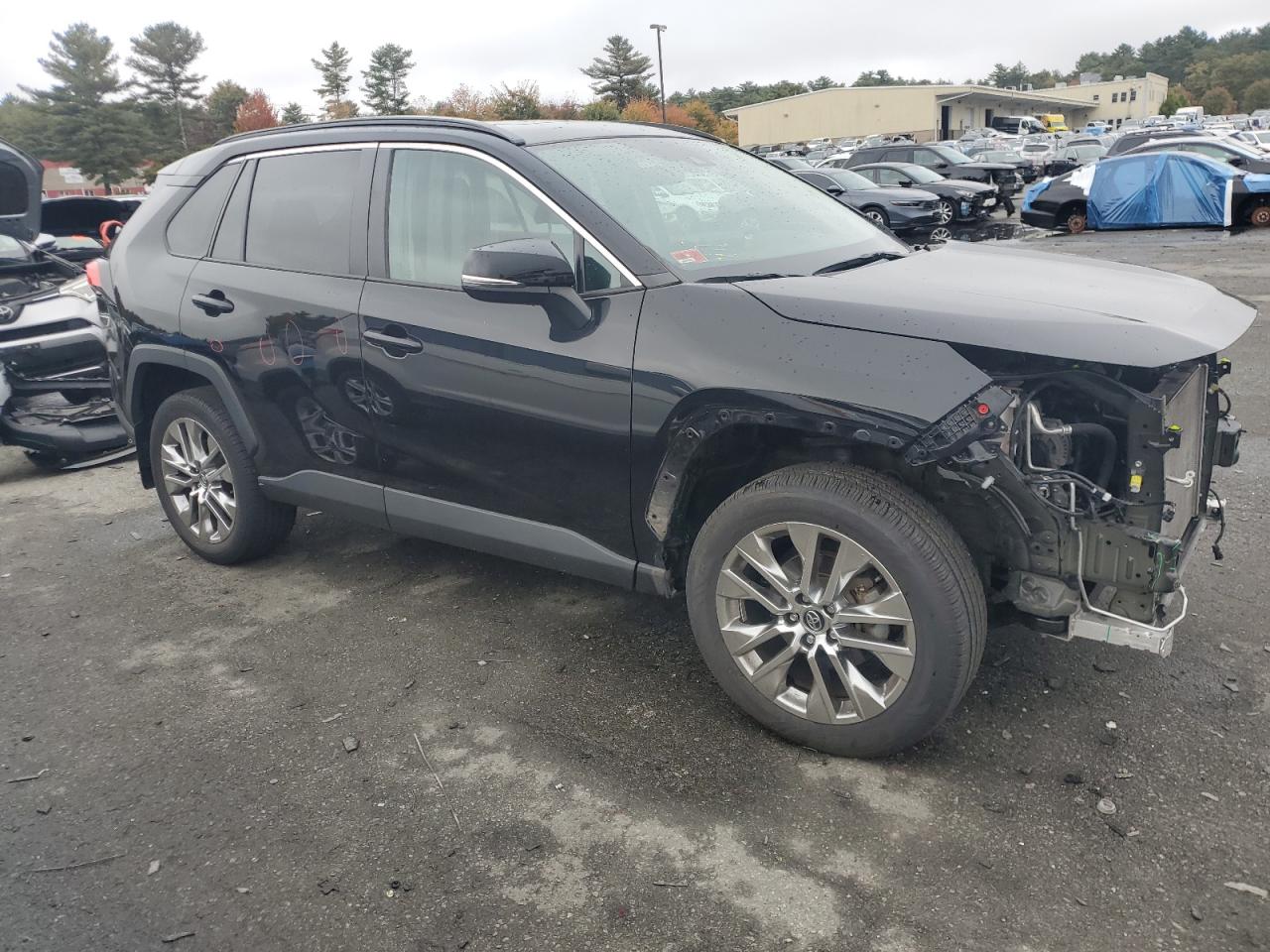 2021 Toyota RAV 4 - Image 4