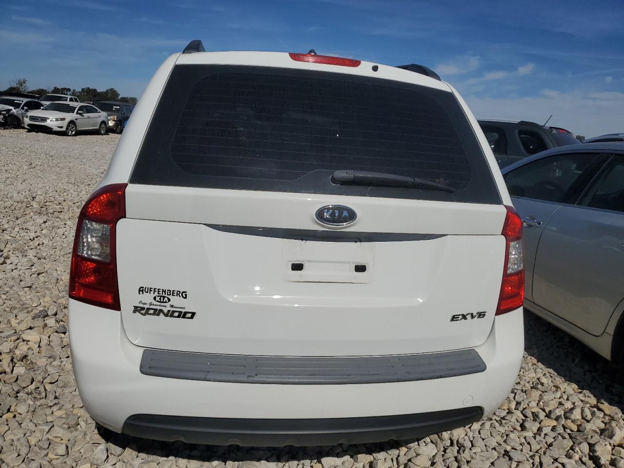 2008 Kia Rondo Lx VIN: KNAFG526387167974 Lot: 73644594