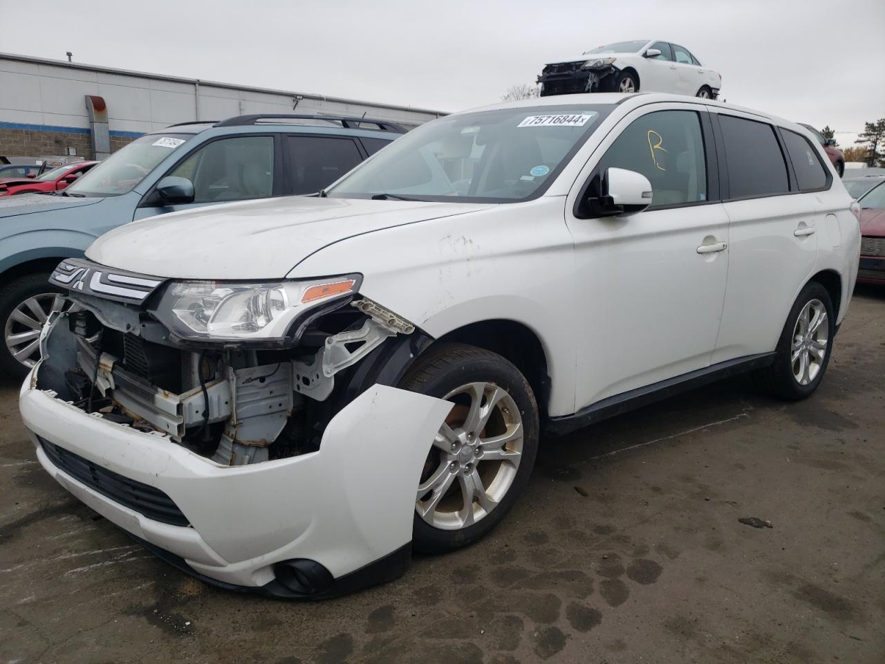 2014 Mitsubishi Outlander Se VIN: JA4AD3A30EZ005831 Lot: 75716844