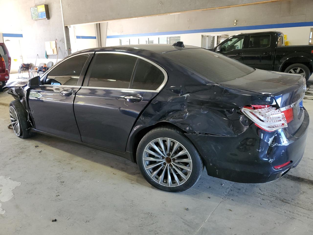 2011 BMW 7er - Image 2