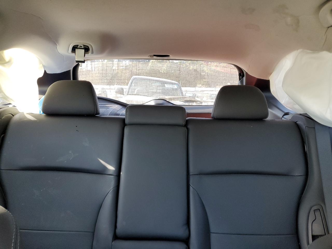 2017 Subaru Outback - Image 10