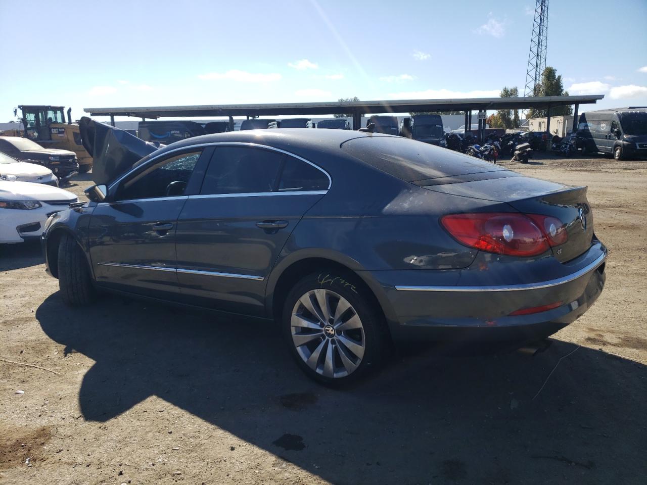 2010 Volkswagen Passat CC - Image 2