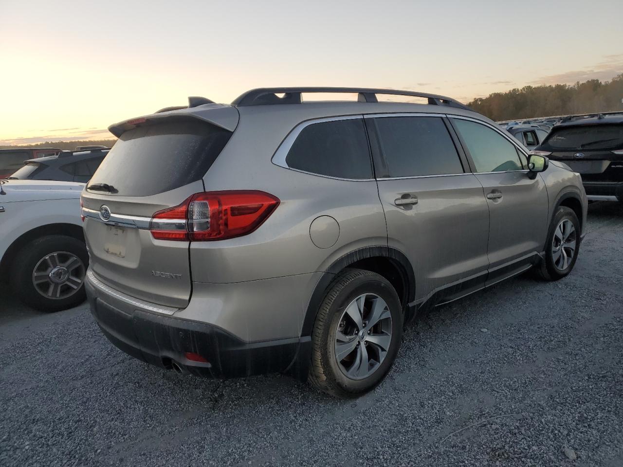 2019 Subaru Ascent Premium VIN: 4S4WMAFD2K3429636 Lot: 75683844