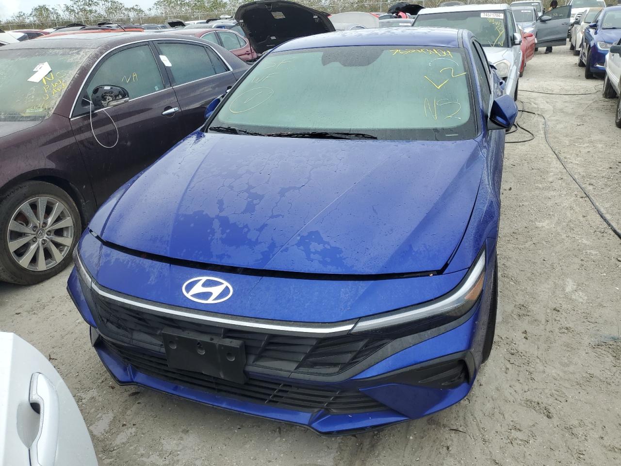 2024 Hyundai Elantra - Image 5