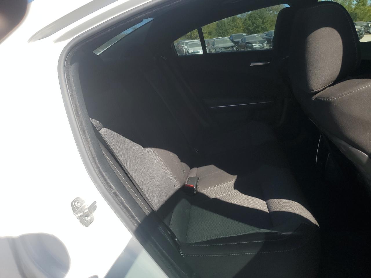 2018 Dodge Charger - Image 10