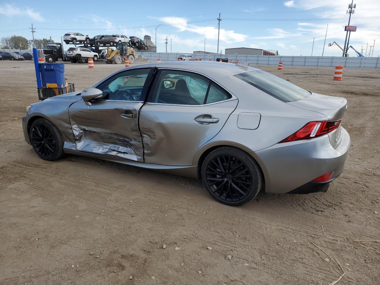 2014 Lexus IS - Image 2